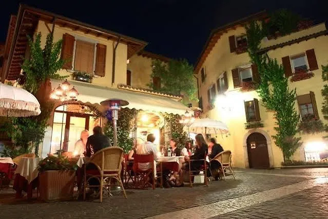 Locanda Agli Angeli Gardone Riviera Hotel